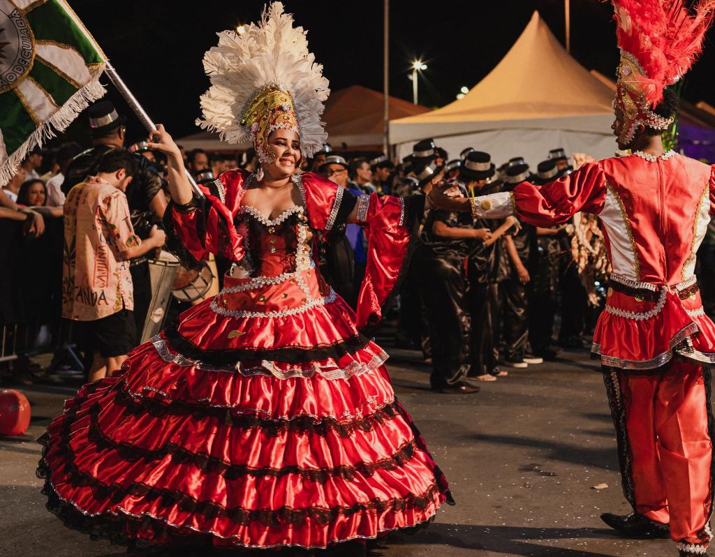 Desfile de Blocos e Escolas de Samba marca o início do Carnaval em Cuiabá neste sábado (22) - 